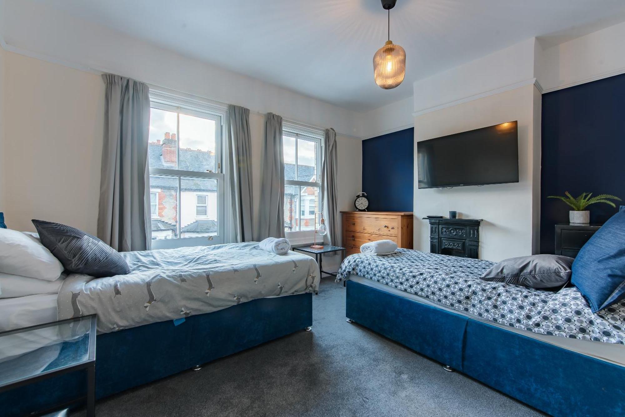 Holiday home Springfield Place - 3 Bed Cent - Long Term Savings - Free Parking Reading